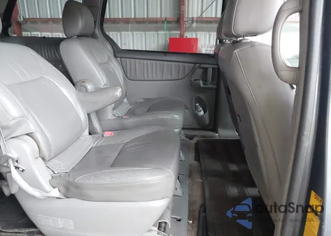 2010 Toyota Sienna Xle из США, поврежденный, VIN 5TDDK4CC5AS030134
